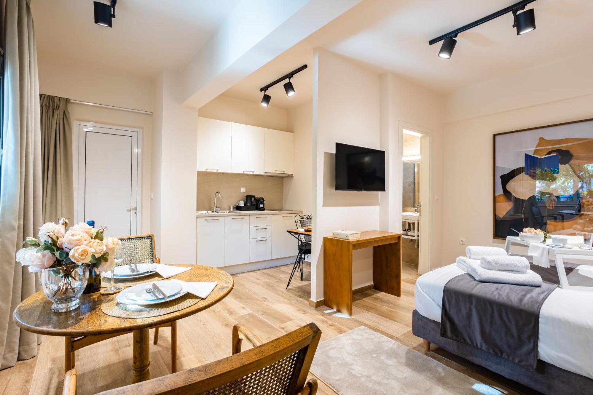 Villy'S Comfort Zone Apartments Kalamata Luaran gambar