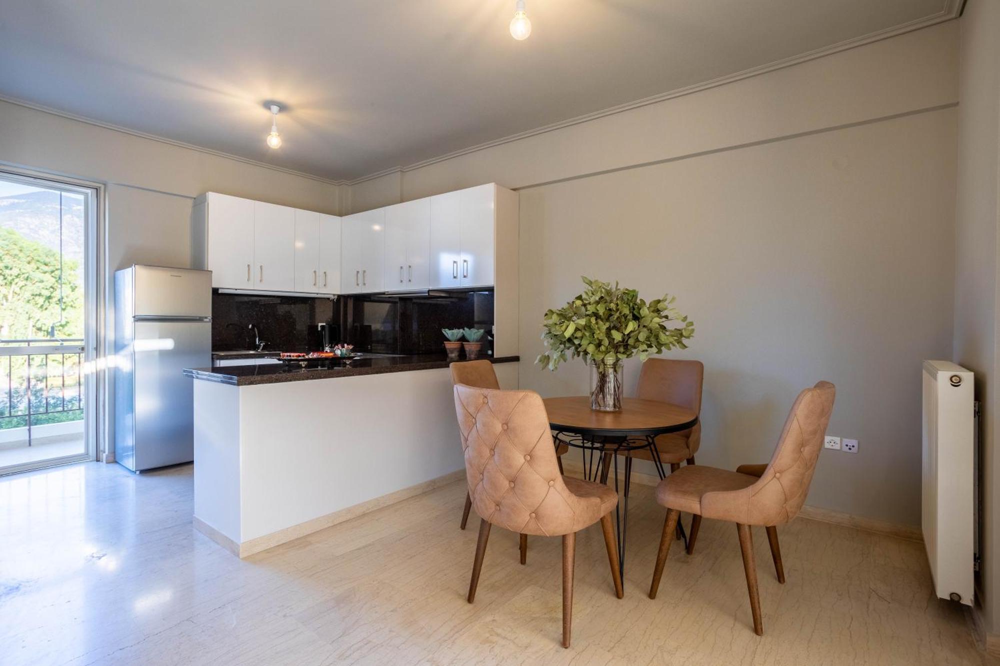Villy'S Comfort Zone Apartments Kalamata Luaran gambar
