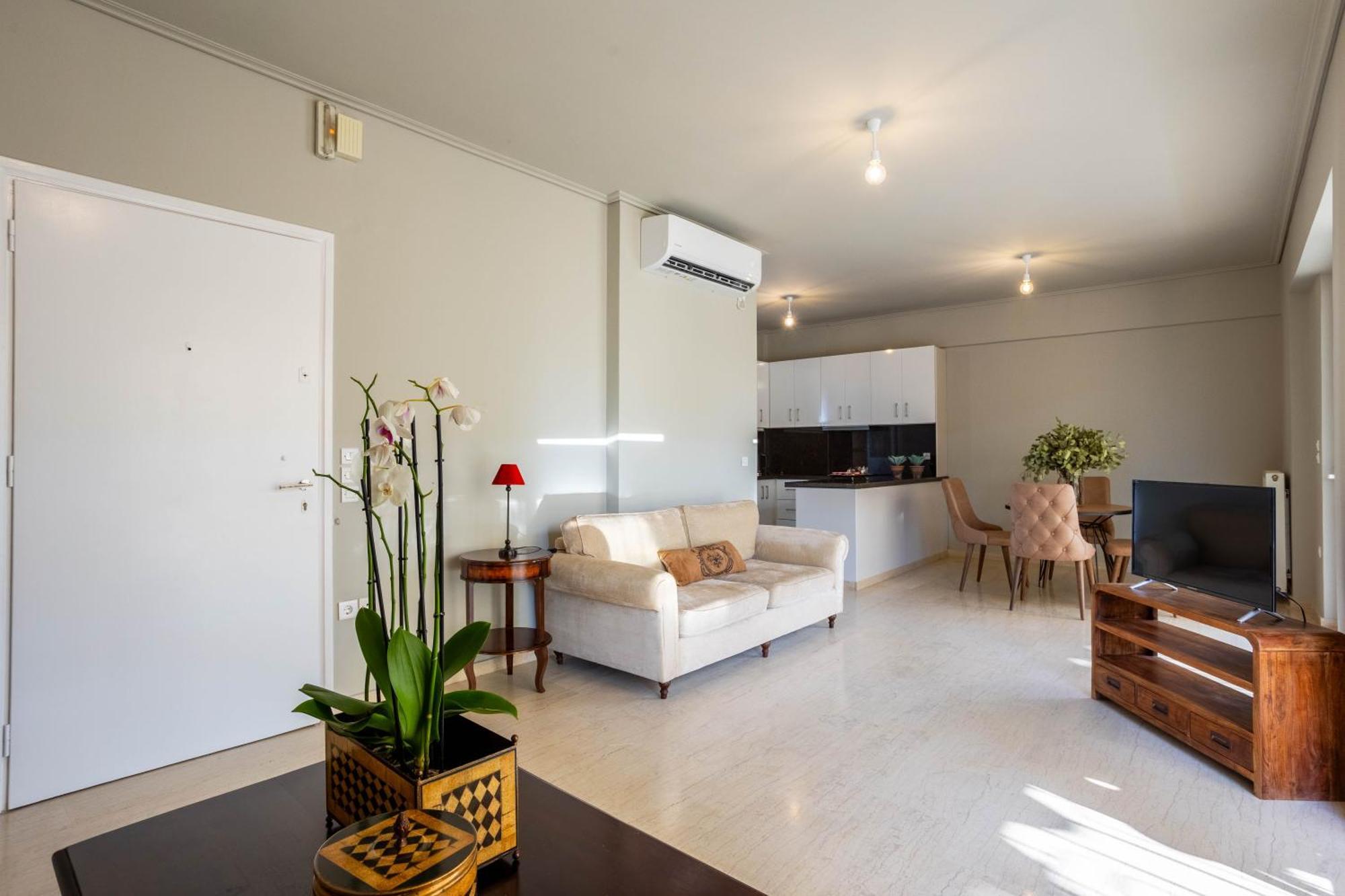 Villy'S Comfort Zone Apartments Kalamata Luaran gambar